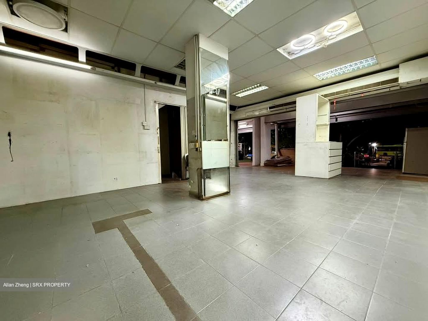 Bukit Batok West Avenue 8 (D23), Shop House #581716351